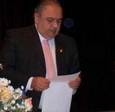 Tello Rold�n seguir� al frente de la UNLaR hasta el a�o 2016