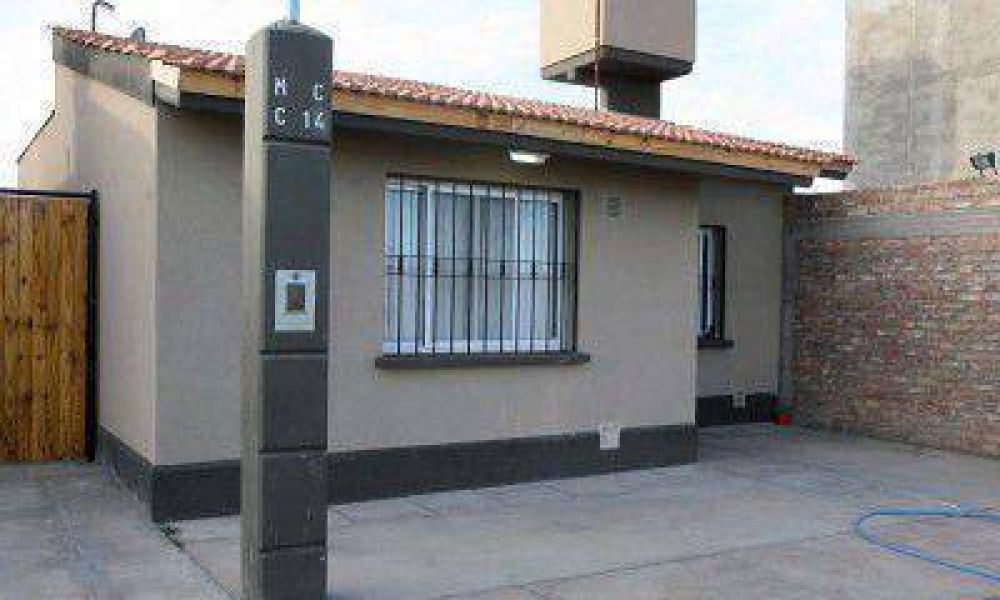 El domicilio legal de Riorda en Mendoza es una vivienda social