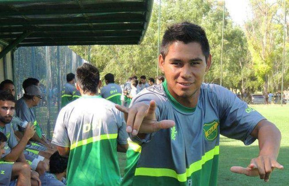 Confirm� al lateral zurdo y dos delanteros