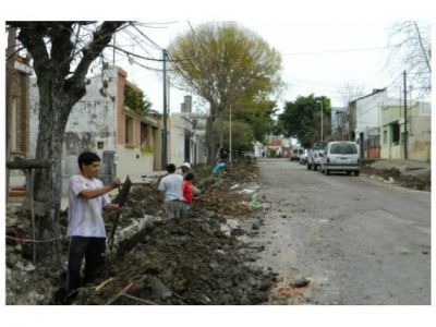 Inician la reconstrucci�n de calles Urdinarrain y Sudam�rica