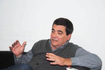 Oscar Pagni: �Algunos pretenden seguir o entrar al Concejo, yo quiero llegar a la Intendencia�
