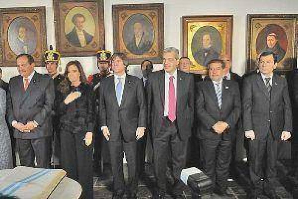 Zamora presidir� esta noche la Velada de Gala en el teatro 25 de Mayo