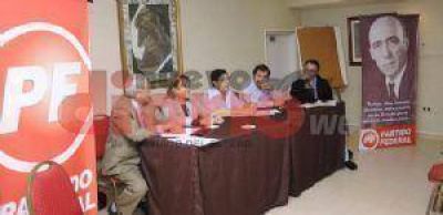 El Partido Federal se reuni� en la provincia