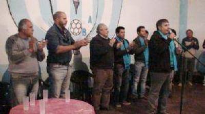 Tomassi, candidato del FPV, se present� en Mutqu�n
