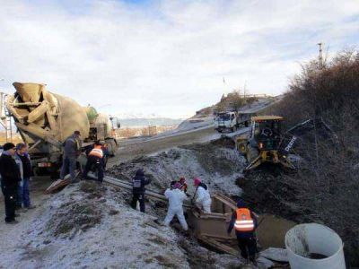 Comienzan obras en Ushuaia para evitar nuevo desborde en la laguna
