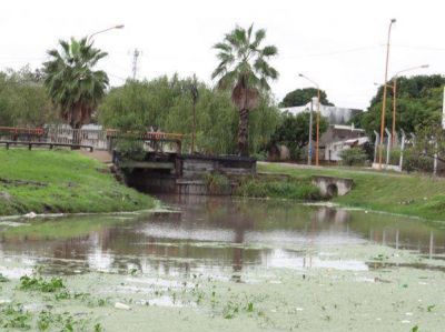 La lluvia no trajo nuevas complicaciones y el Paran� ya est� por debajo de los 7 metros