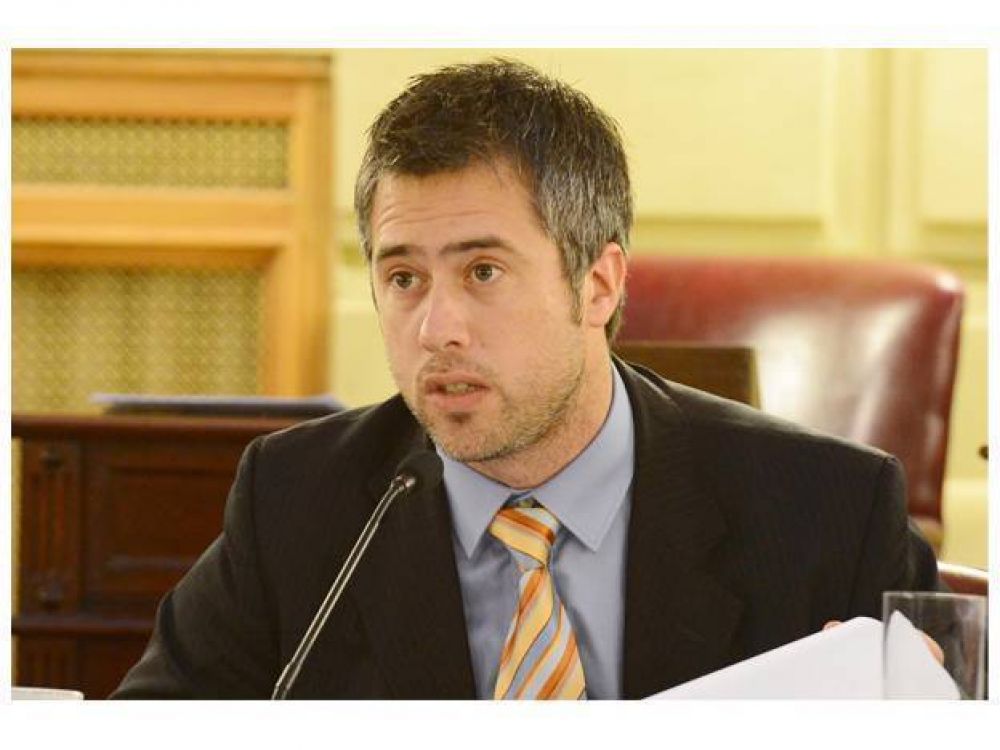 Diputados tiene m�s dudas sobre la construcci�n del nuevo puerto