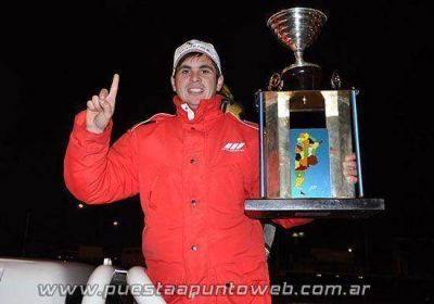 Gran recibimiento para Agust�n Herrera
