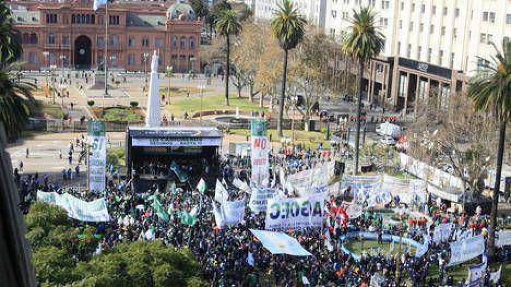 Moyano reclam� por Ganancias y carg� contra Cristina: �En octubre no volvamos a equivocarnos�