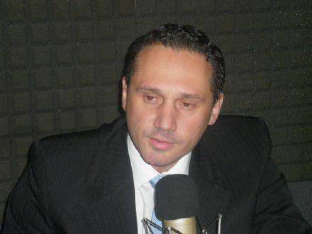 Areses: �Estamos en una interna del FpV, est�n todos los que acompa�an o acompa�aron a Cristina�