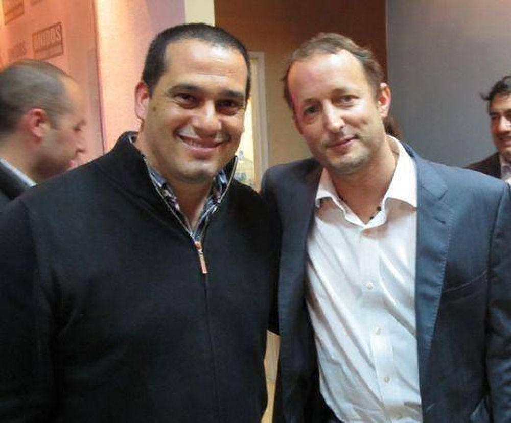 Mart�n Insaurralde mantuvo una reuni�n con Leandro Martin