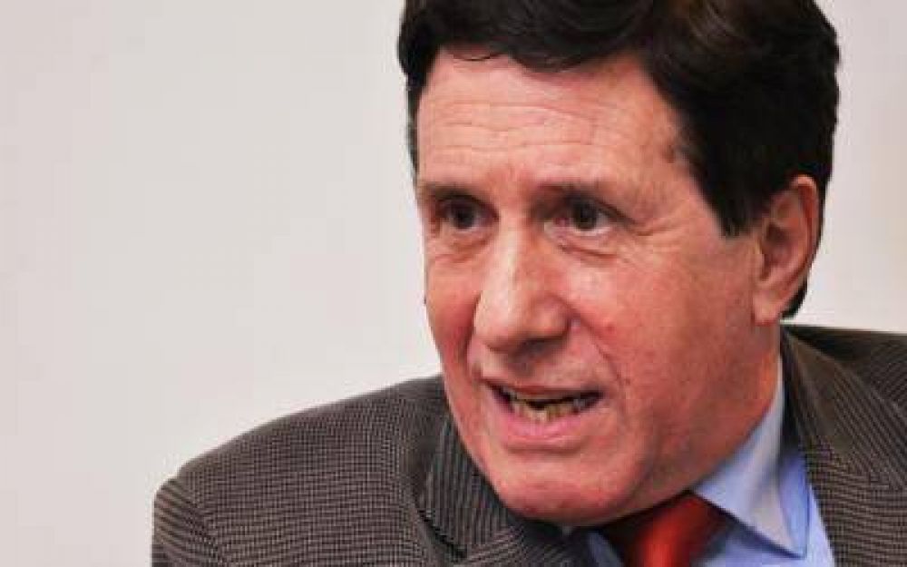 Elecciones 2013: Para D�az P�rez, "hay que dejar en claro que Massa ya no est� con Cristina"