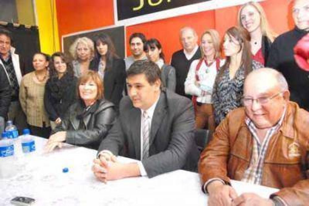 Lanzamiento: �No podemos ceder los espacios� dijo Cure