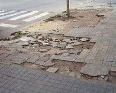El bloque de la UCR present� un proyecto que propone un plan de reparaci�n de veredas	