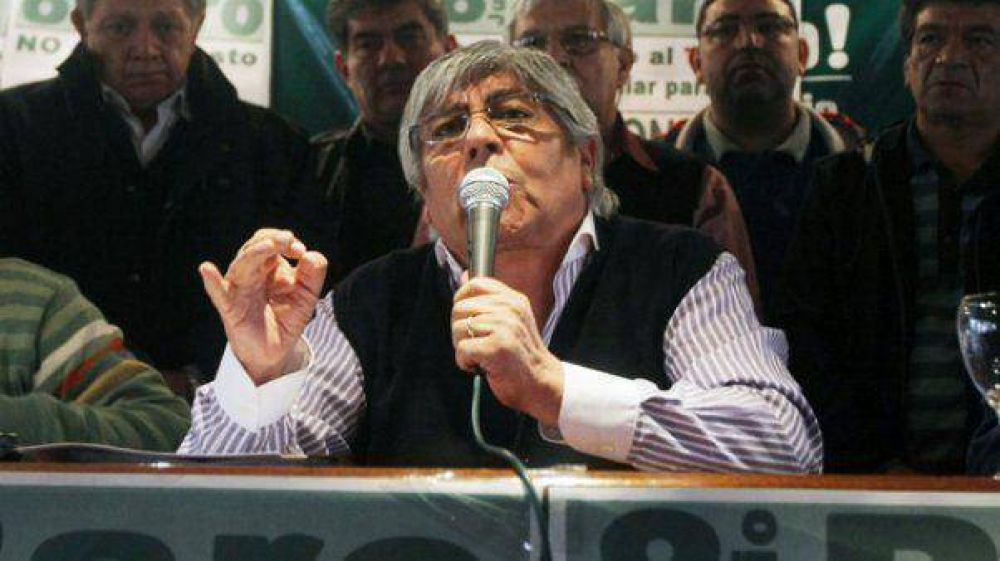 Moyano ahora amenaza con un paro general de la CGT