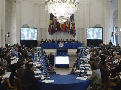 La OEA se re�ne para evaluar lo sucedido con el avi�n de Evo Morales