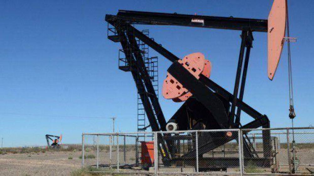 Provincia analiza �reas petroleras marginales y bajo C�digo Minero