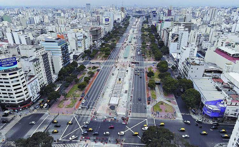 Recorrer la avenida en colectivo llevar� el 50% del tiempo actual