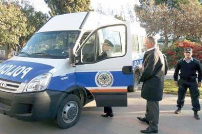 El gobernador destac� la inversi�n en equipamiento para la Polic�a