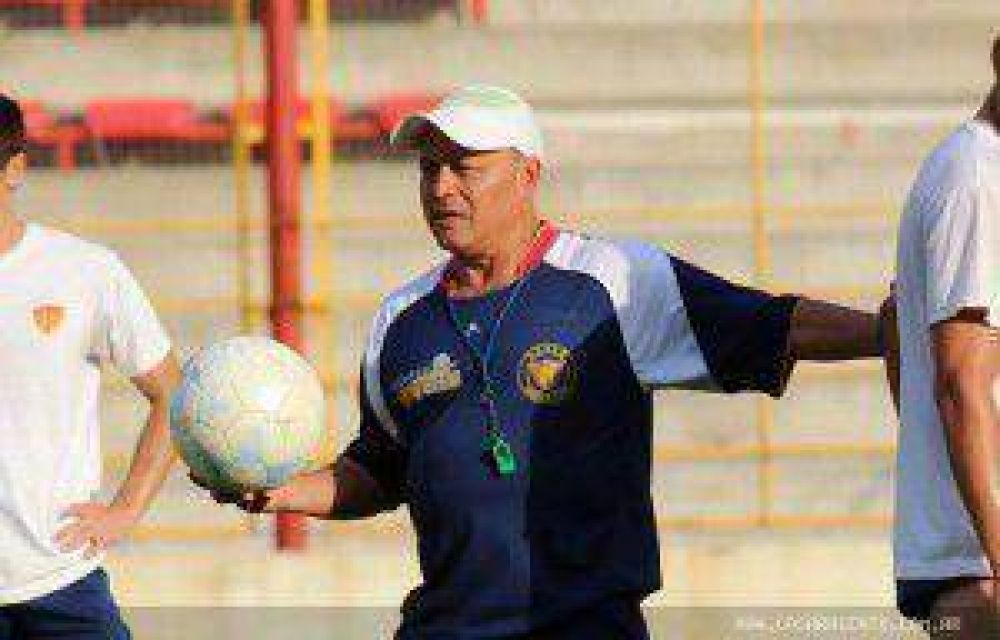 Ra�l �Tuti� Chaparro es el nuevo entrenador de Atl�tico Laguna Blanca