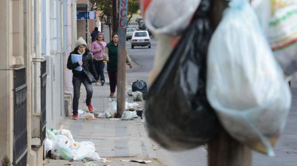 Prometen que hoy levantar�n los residuos