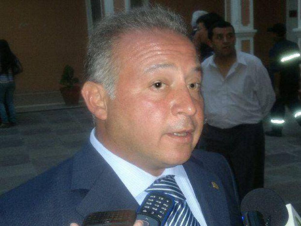 Rub�n Fortuny se baj� de la boleta del oficialismo