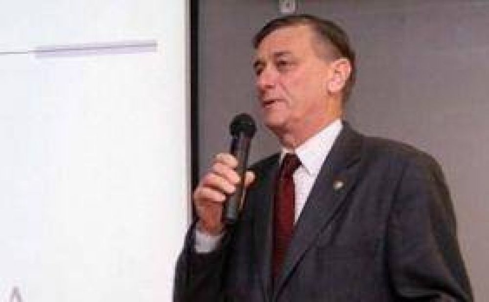 Elecciones: Binner pidi� el voto para Giustiniani 
