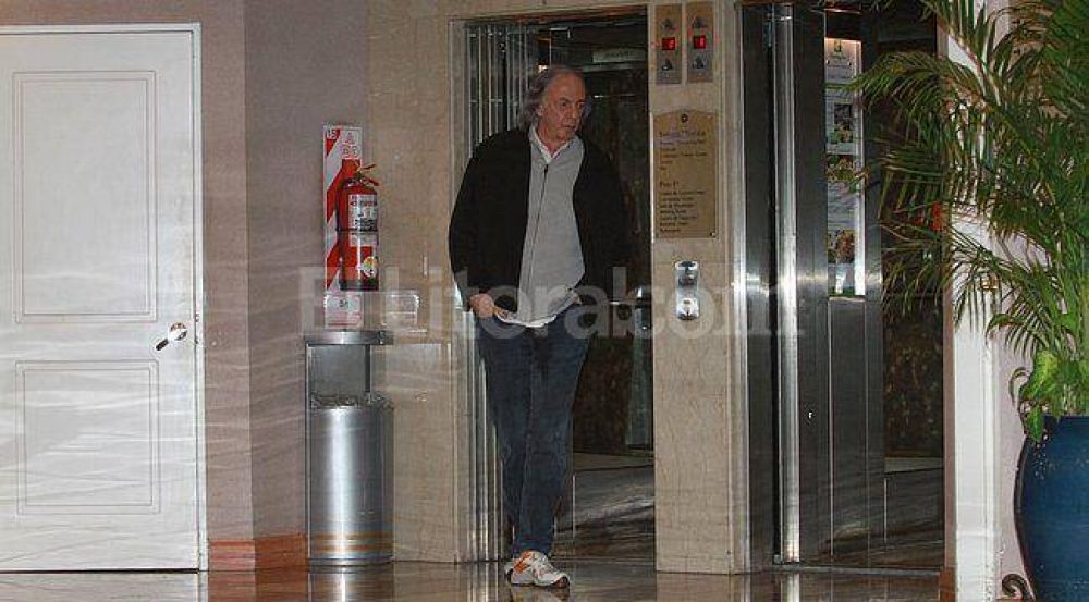 Menotti vino a Santa Fe y recorri� el predio de Col�n