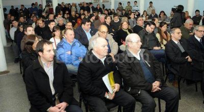La provincia entreg� el modelo de Boleta �nica para municipios y comunas