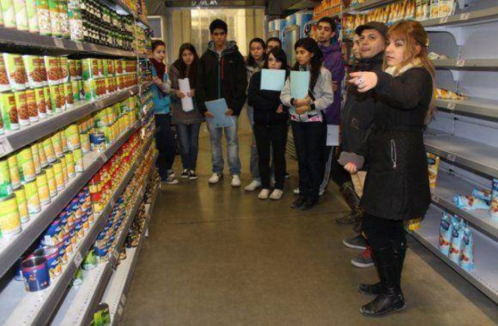 Comenz� el taller �ABC de la cocina para j�venes�