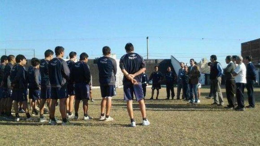 Rodr�guez y la dirigencia intentan hacer la mejor jugada