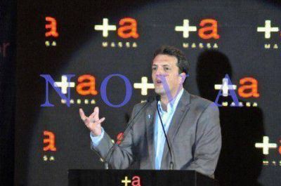 "Bautismo" de Sergio Massa como candidato con un discurso de diferenciaci�n del kirchnerismo