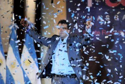 Olavarrienses estuvieron en el lanzamiento de Sergio Massa