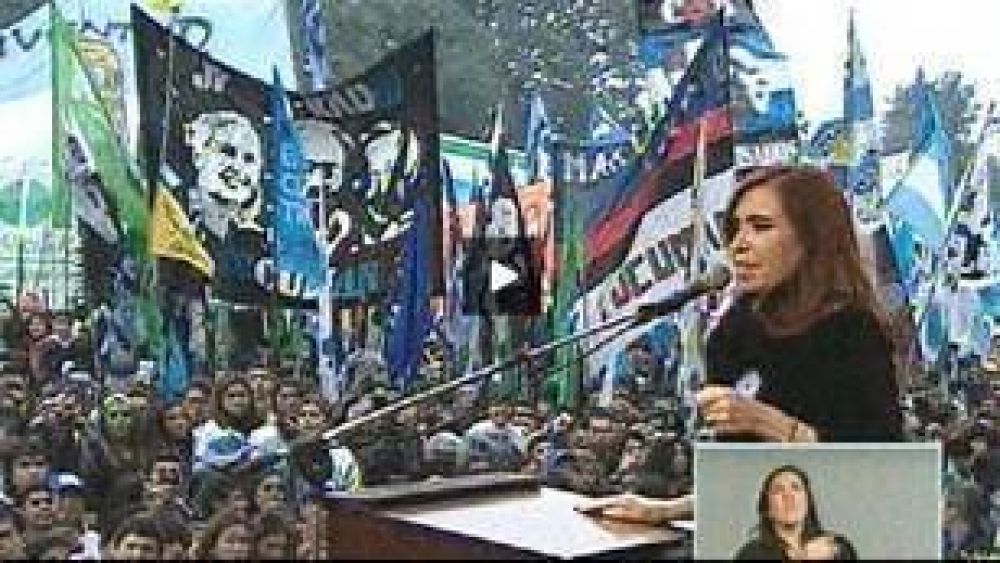 Cristina dijo que le corri� "fr�o por la espalda" cuando se entero de que EE.UU. espiaba a la Argentina