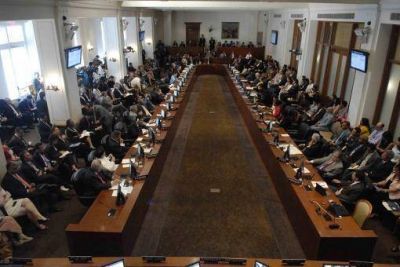 La OEA conden� los incidentes con el avi�n de Evo y reclama "disculpas" de Europa