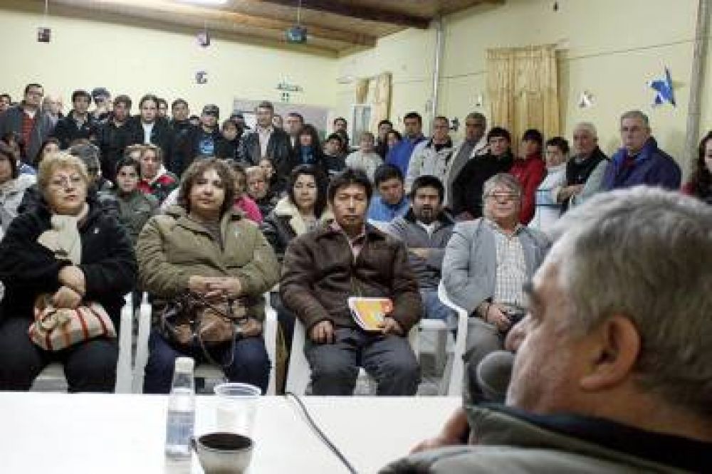 Das Neves vaticin� un amplio triunfo en las elecciones legislativas de agosto