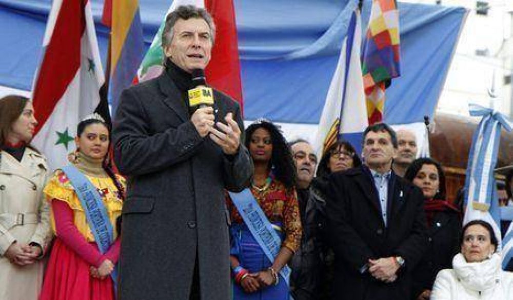 Macri convoc� a los pol�ticos a "dialogar y escuchar"