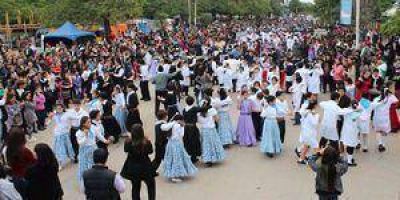 Reeditan populoso baile del Peric�n Nacional