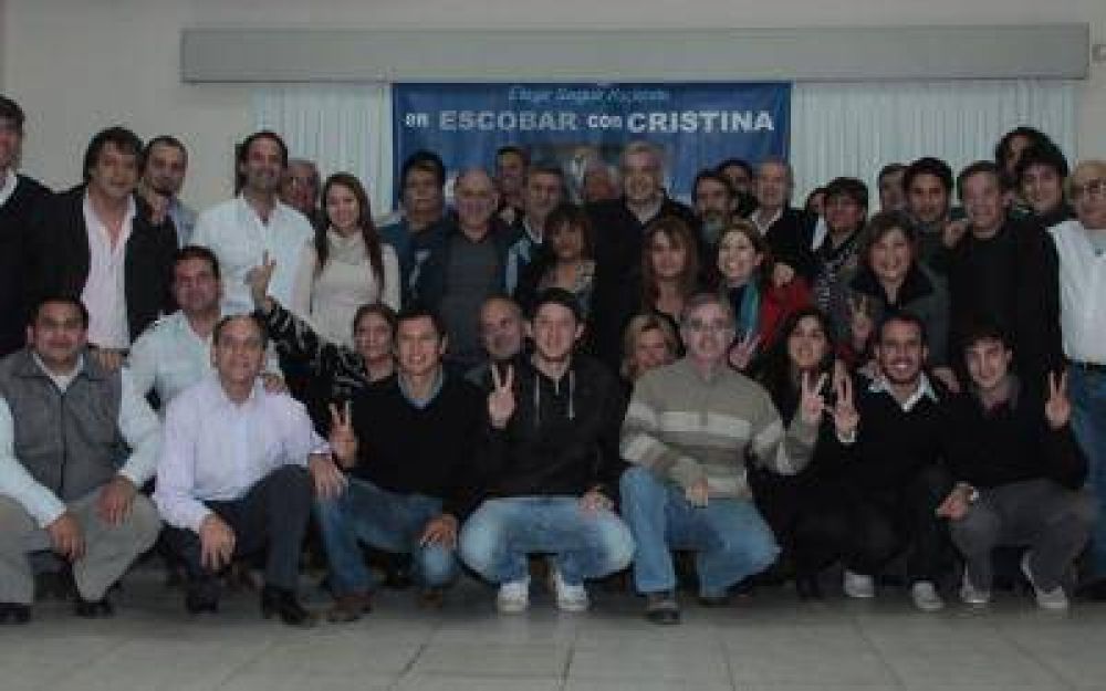 Elecciones 2013: Juli�n Dom�nguez visit� Escobar