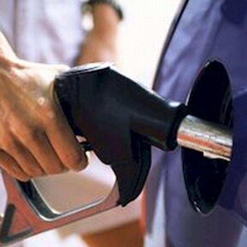 Se normaliza el expendio de combustibles en algunas estaciones