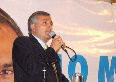 Gerardo Morales convoc� a ponerle un freno al kirchnerismo que �va por todo�