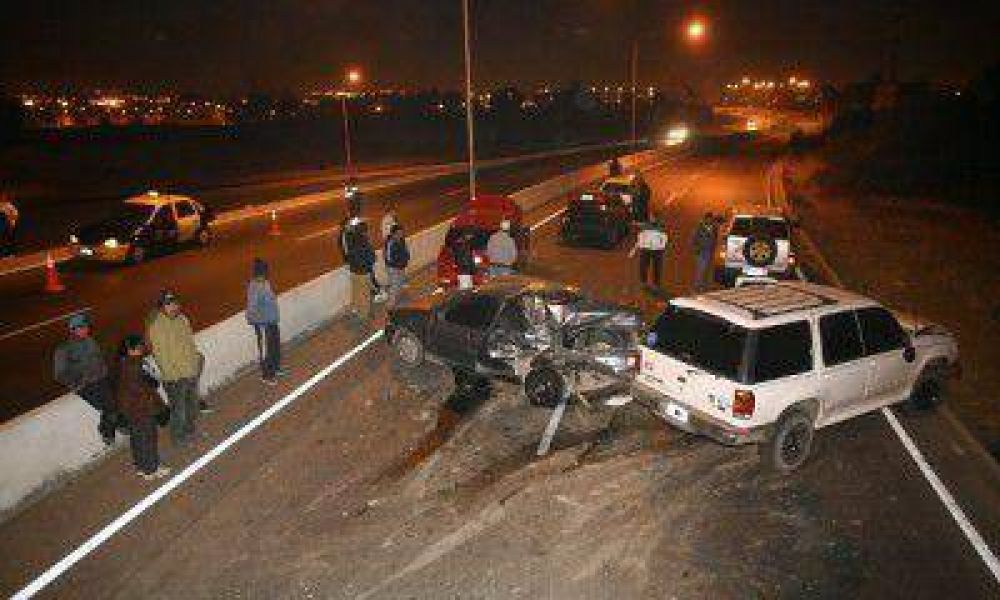 Cinco autos chocaron en cadena en el Corredor del Oeste y no hubo heridos