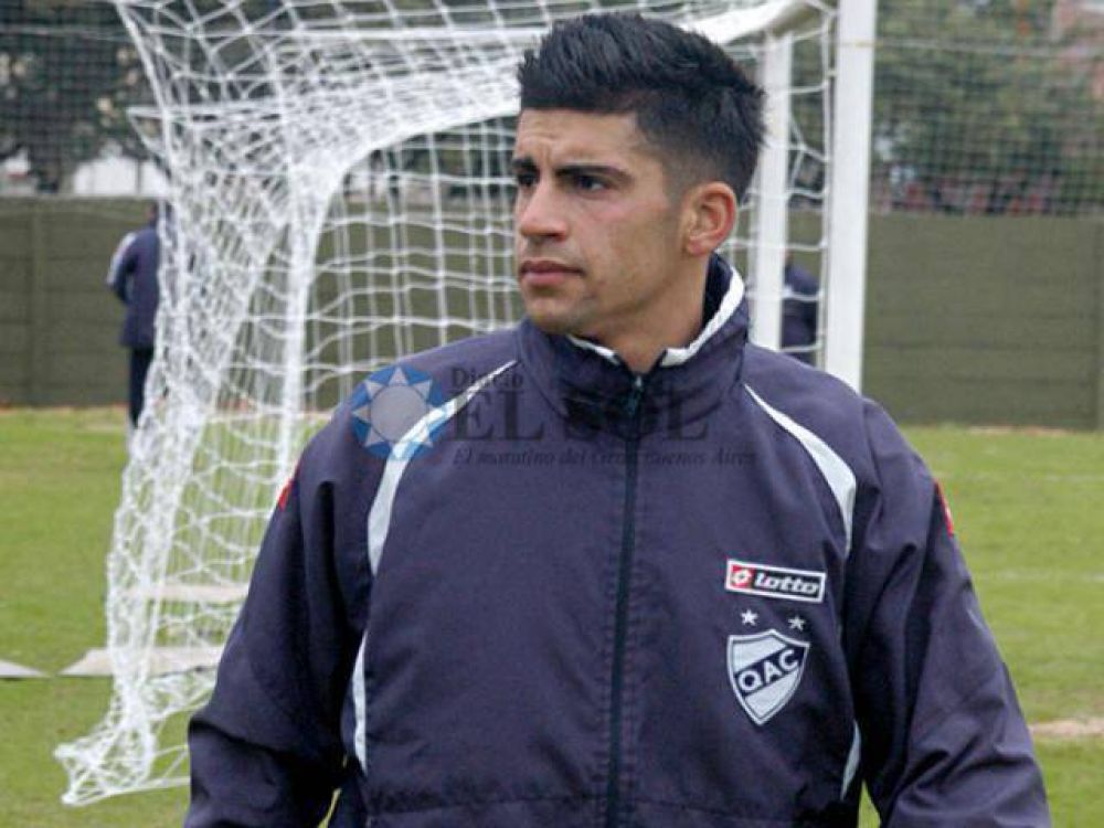 Abecasis se sum� al plantel