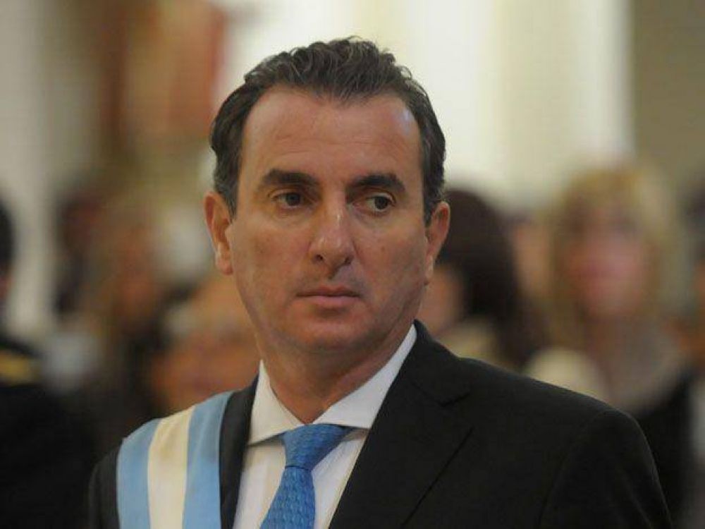 El gobernador Francisco P�rez le rest� importancia a las encuestas que dan por ganador a Julio Cobos