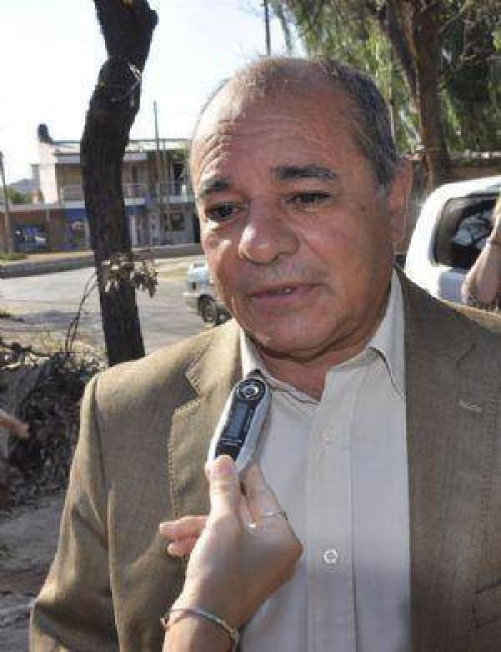 Giambroni: "Las obras en la plaza Libertad continuar�n despu�s del 25 de julio"
