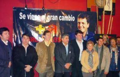 Monfasani y Ramanzini presentaron los candidatos del Frente Renovador