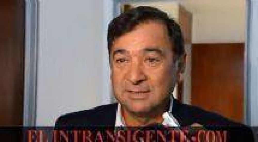 Miguel Isa record� que habr� multas para los que cuelguen carteles pol�ticos