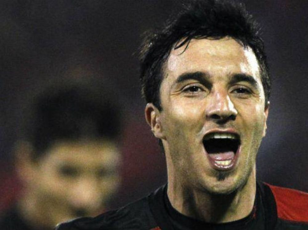 Newell's va por otro pelda�o a la gloria en su incursi�n a Belo Horizonte
