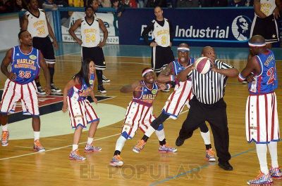 La magia de los Globetrotters en el Maxigimnasio