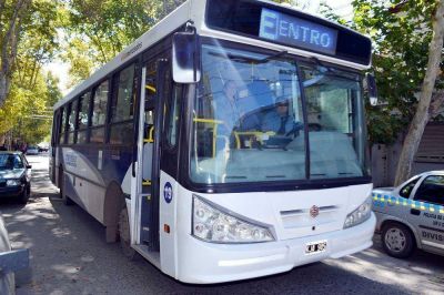 Los choferes de Travelsur amenazan con un paro